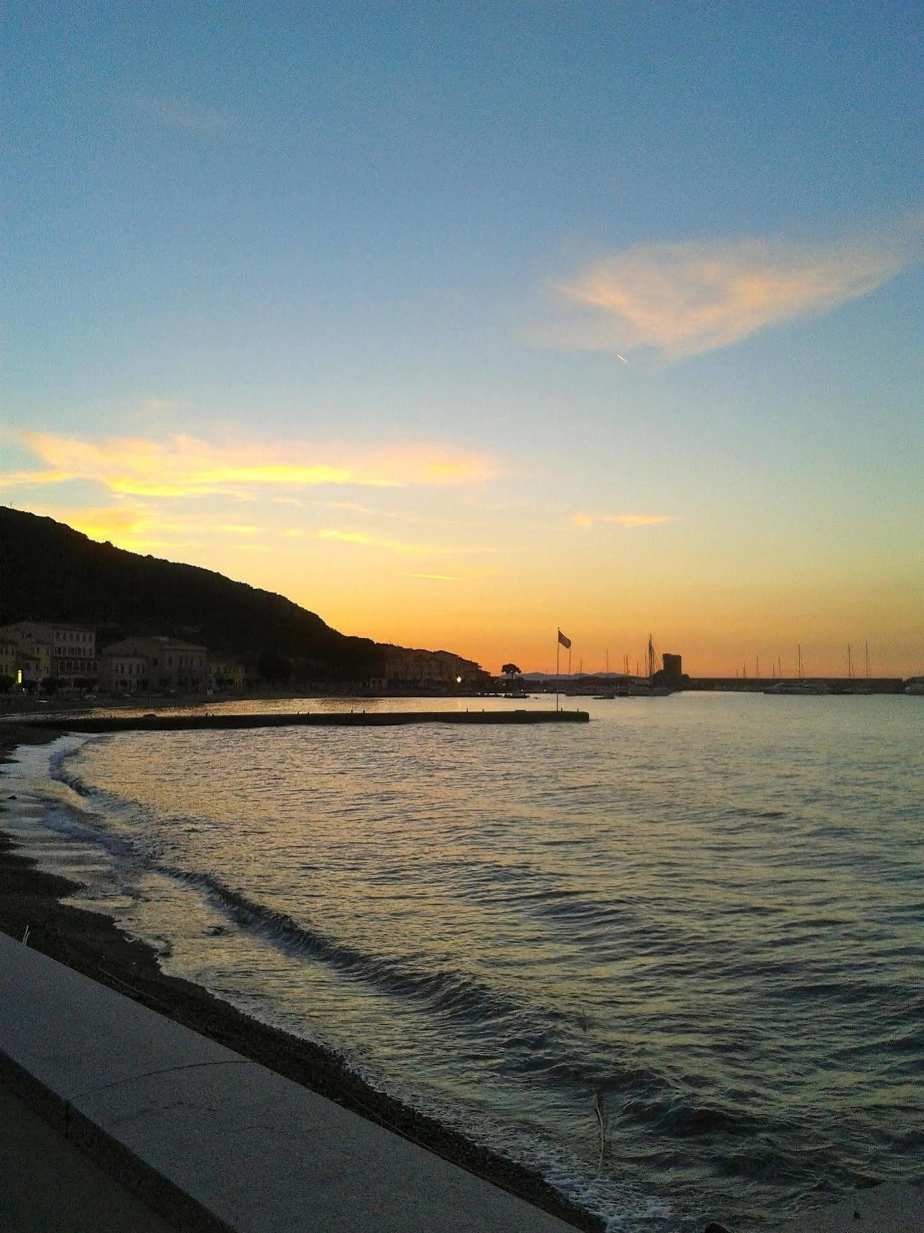 Yacht Club